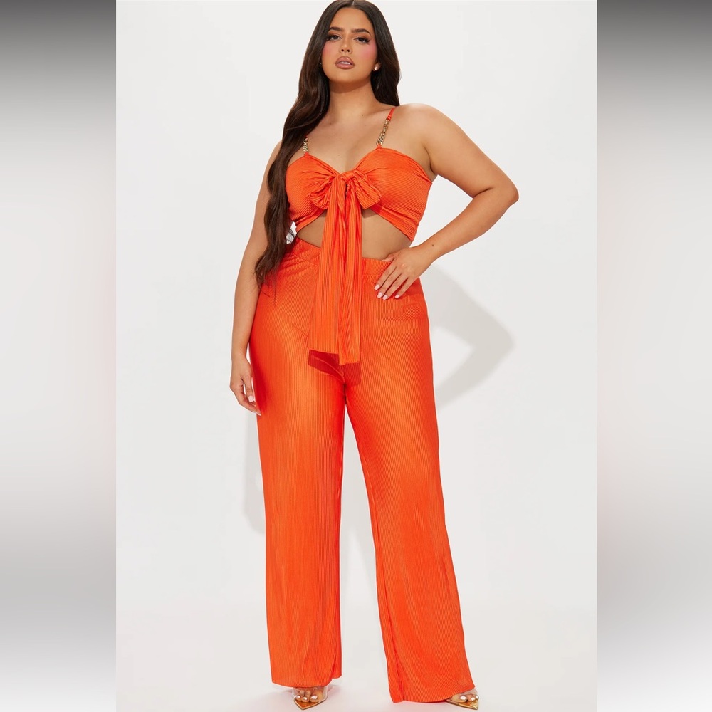 Fashion Nova 2 piece vacation plisse set size XL-Brand New w/tags